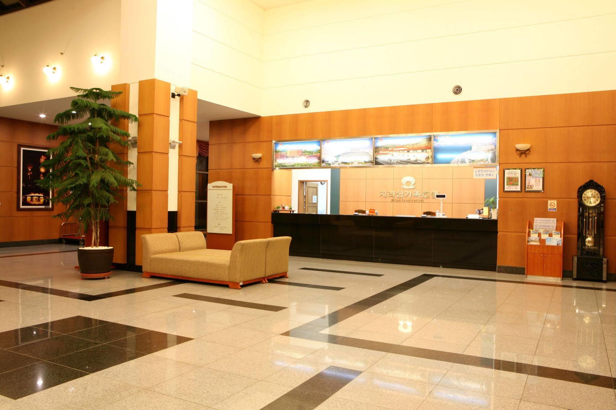 The K Jirisan Family Hotel Gurye Bagian luar foto